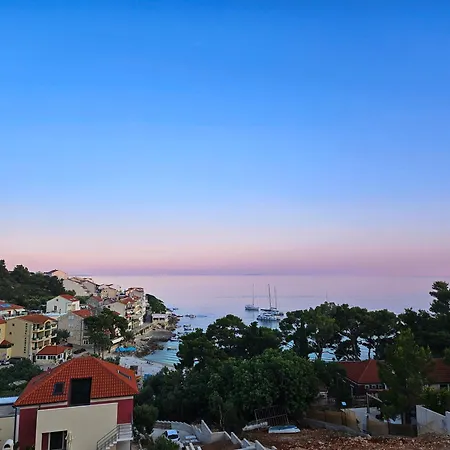 Zora Panoramic View Bed & Breakfast